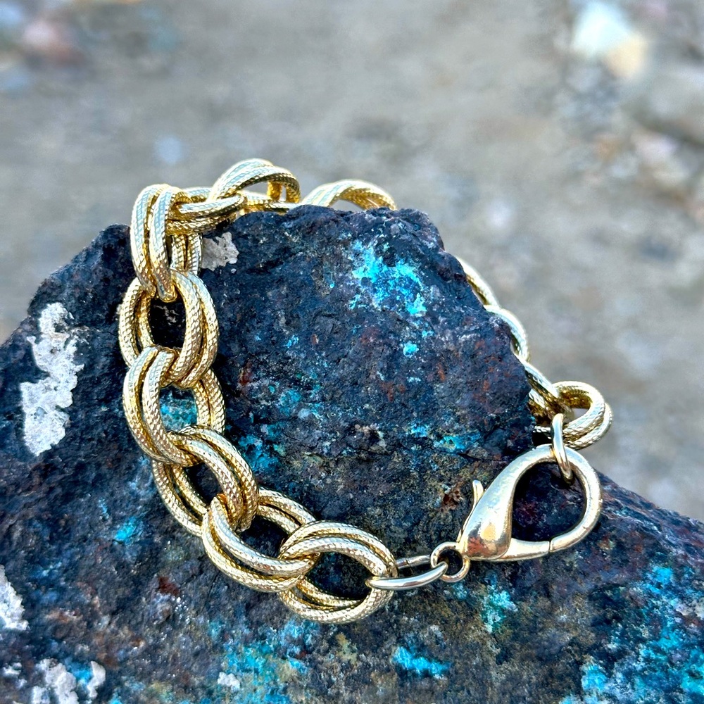 4 Gold Chain Bracelets Chunky & Rope Chain Nice! - Picture 2 of 5